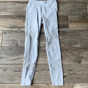 Grey Mesh Leggings🚨(buy 1 get 1 50% off)